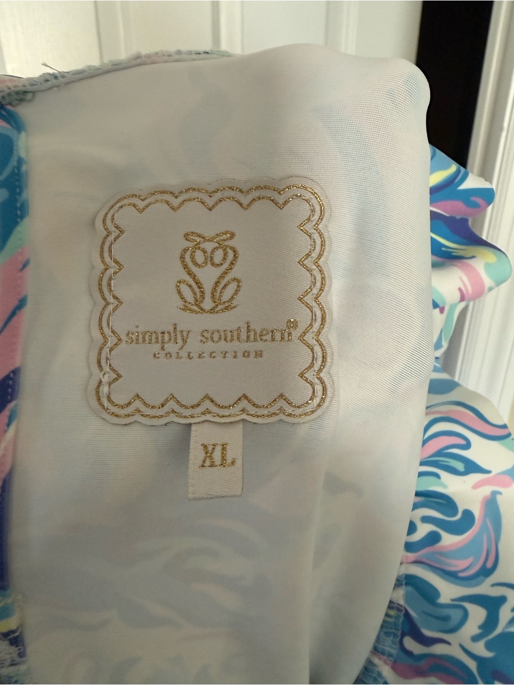 Simply Southern Abstract Swirl Puff Sleeve Ruffle Top XL - Picture 8 of 10
